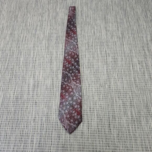 Suitmates Wembley Neck Tie Mens Red Silver Paisley Career Prom Formal Church - Picture 3 of 10
